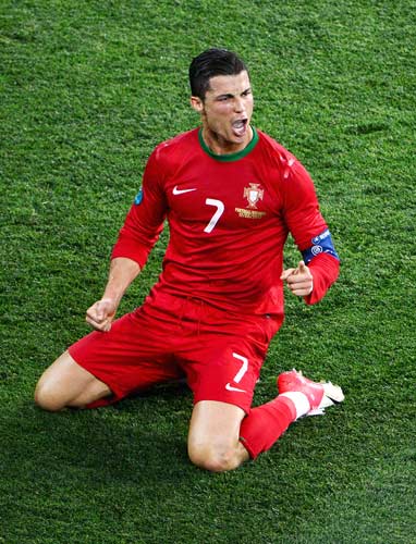 亚精英赛战报：路易斯中柱、荒木隼人制胜球，广岛1-0申花（亚精英赛：广岛1-0力克申花，路易斯中框，荒木隼人建功）