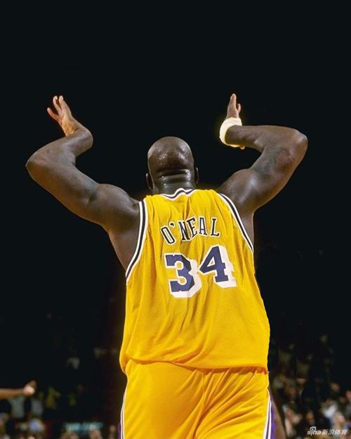 球员被球迷喊“去找个班上”，加图索：坦白地说这让我很难受（球迷冲球员喊“去上班”，加图索直言：这让我很难过）