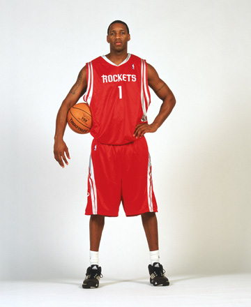 热闻｜达洛特破门，曼联1-1平西汉姆联反超利物浦升英超第八（快讯：达洛特建功，曼联1-1战平西汉姆，力压利物浦升至英超第八）