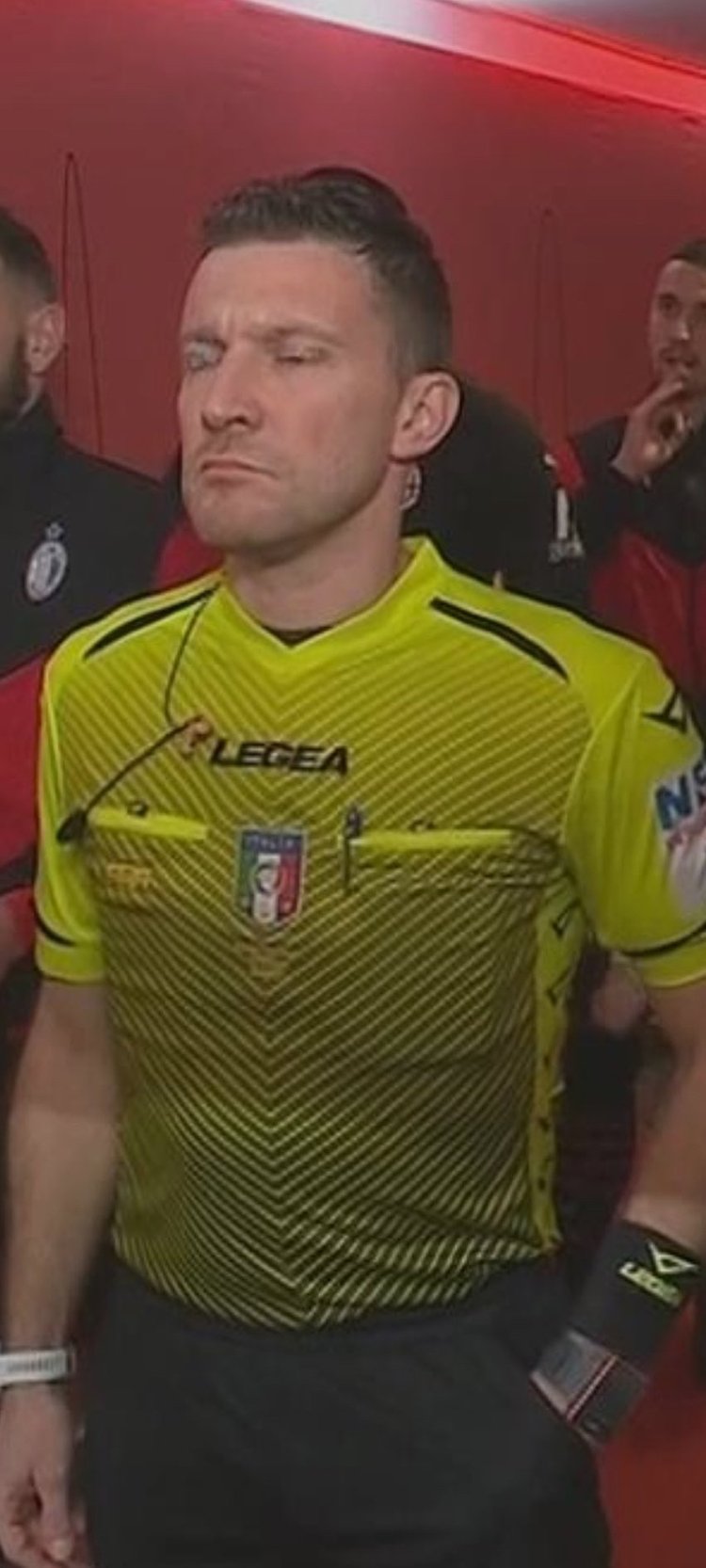 夏窗转会标王坑惨米兰：3700万先生低效，缺乏9号问题更严重了（米兰被夏窗标王拖累：3700万引援低迷，9号位空缺雪上加霜）