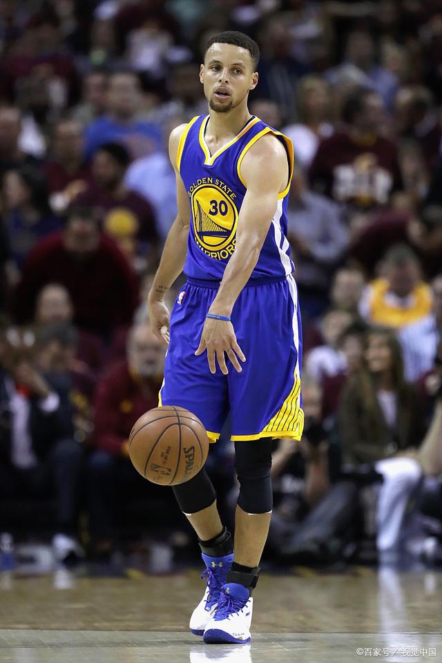 双喜临门，阿莱格里成为米兰队史第七位百胜主帅（阿莱格里达成百胜里程碑，成为米兰队史第七位百胜主帅）