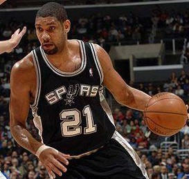 2025巴甲37轮：内马尔戴帽射鹦鹉，红黑提前加冕双冠王（2025巴甲第37轮：内马尔上演帽子戏法击退鹦鹉，红黑军团提前问鼎双冠）