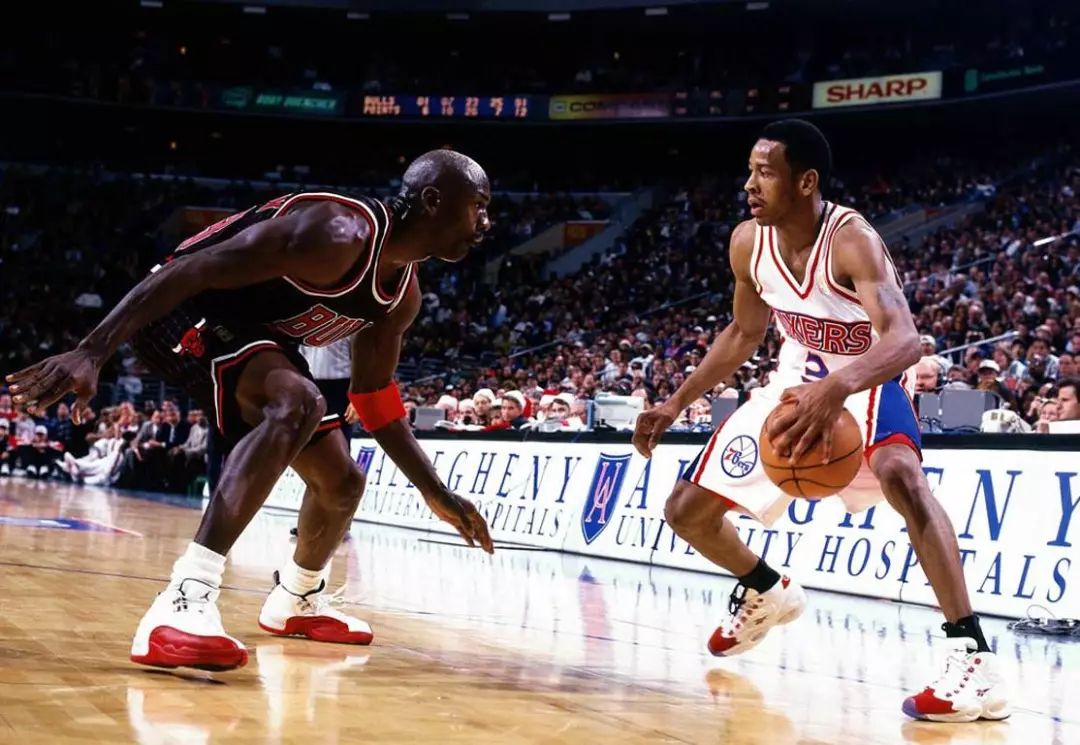 拉文or小波特？美记：雄鹿正兜售库兹马&波蒂斯以换取有影响的人（美记：雄鹿打包库兹马与波蒂斯求换强援，目标或锁定拉文或小波特）