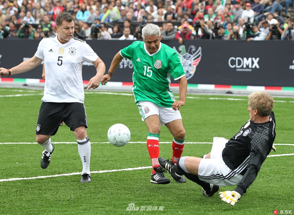 杰伦威22分钟高效表现，助力球队取得胜利（杰伦威22分钟高效输出，助球队拿下胜利）